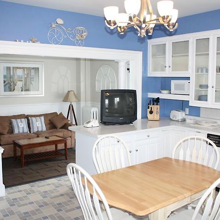 Coast Village Inn And Cottages Wells Zimmer foto